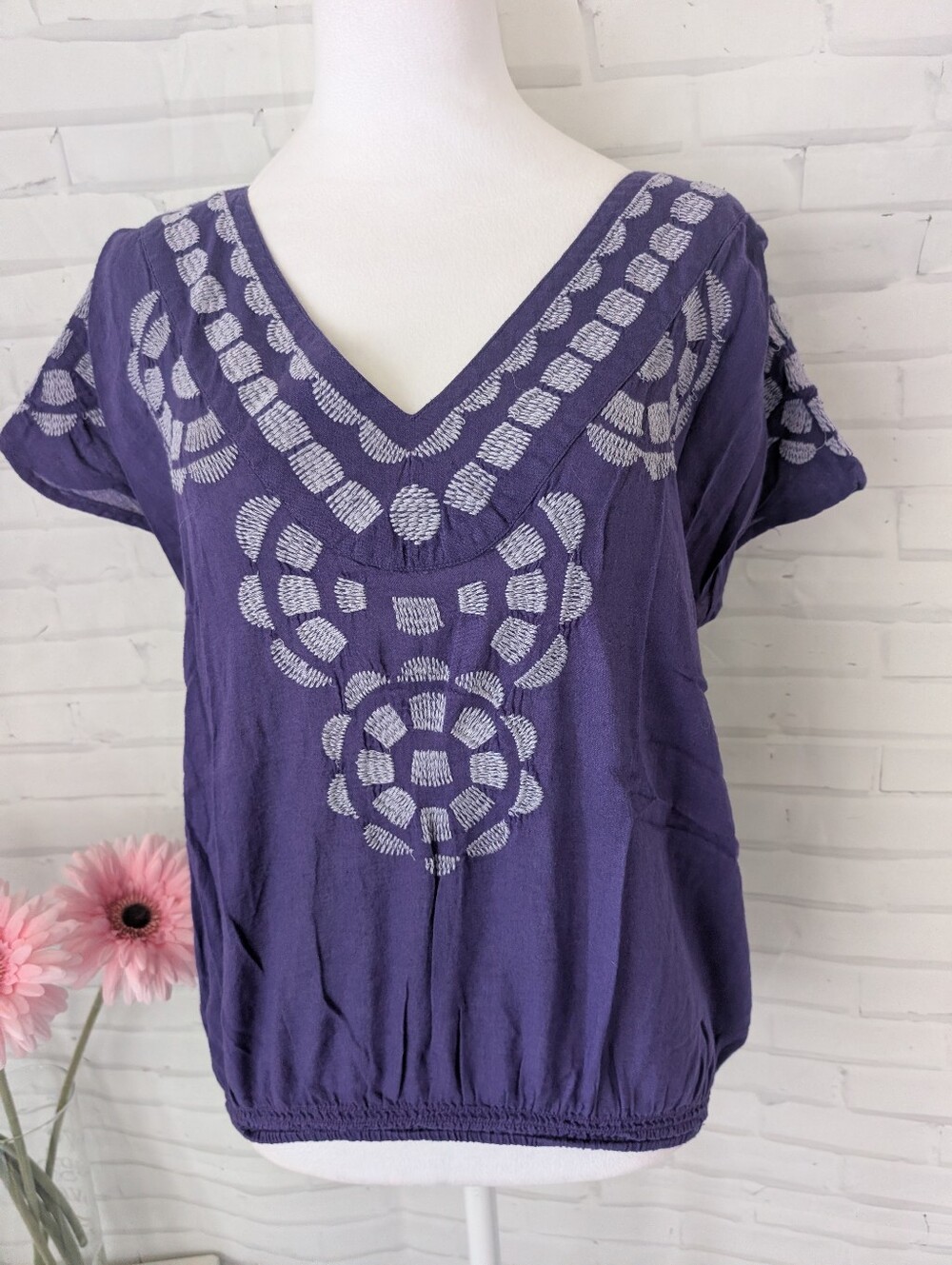 Nine West Purple Embroidered V-Neck Women’s Top